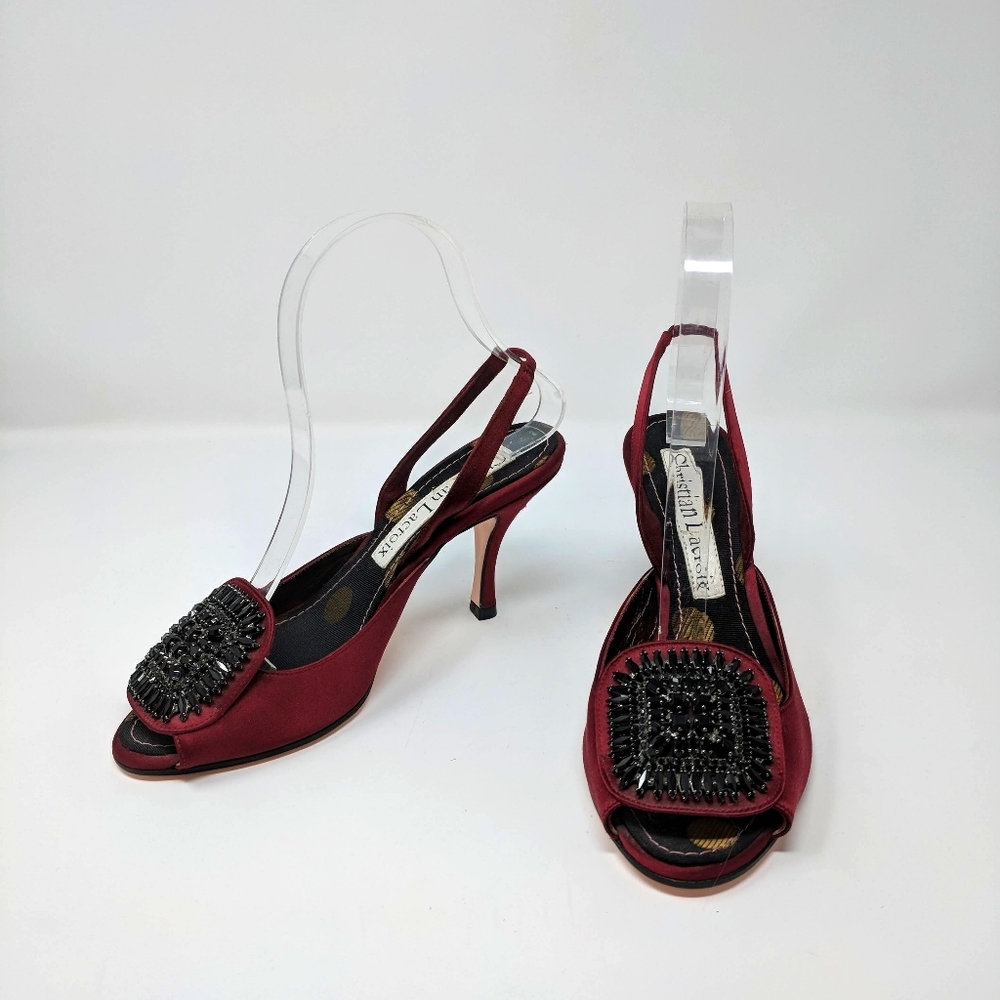 Red beaded pumps. Christian Lacroix. In perfect condition.